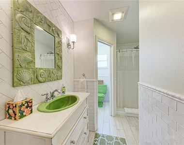 102 Palmetto Avenue - Photo Thumbnail 29