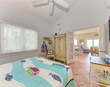 101 Palm Avenue - Photo Thumbnail 21