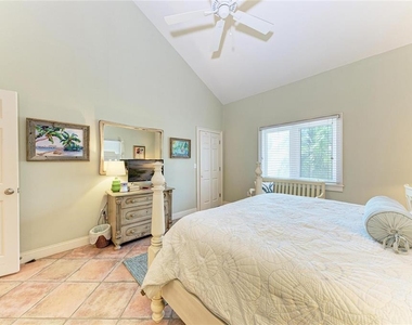 101 Palm Avenue - Photo Thumbnail 17