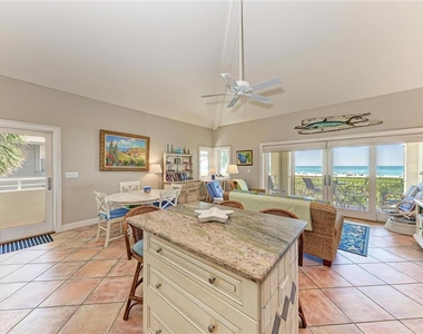 101 Palm Avenue - Photo Thumbnail 11