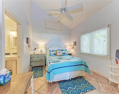 101 Palm Avenue - Photo Thumbnail 19