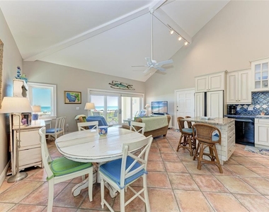 101 Palm Avenue - Photo Thumbnail 12