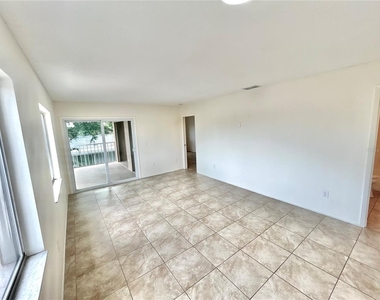 4224 62nd Street W - Photo Thumbnail 3