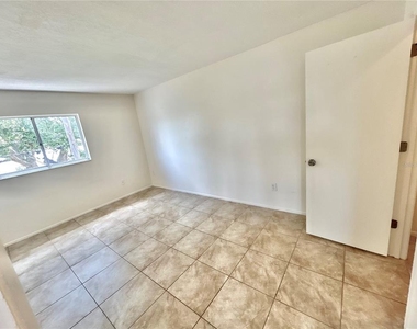 4224 62nd Street W - Photo Thumbnail 6