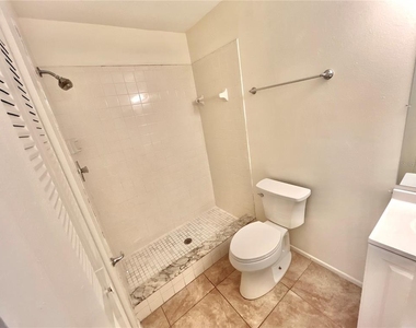 4224 62nd Street W - Photo Thumbnail 10