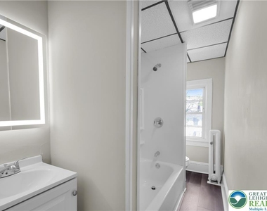 265 Bertsch E - Photo Thumbnail 3