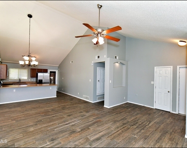 804 Margarita Street - Photo Thumbnail 8