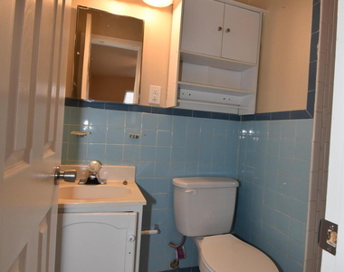 807 Poplar Street - Photo Thumbnail 3