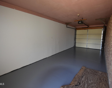 807 Poplar Street - Photo Thumbnail 15