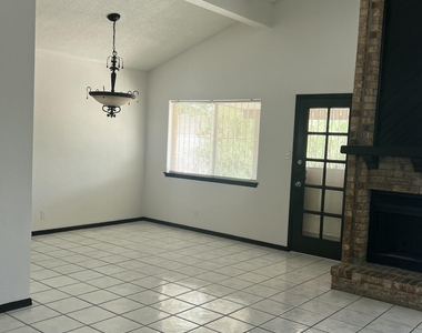 7772 Iroquois Drive - Photo Thumbnail 9