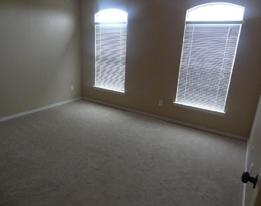 12325 Sombra Grande Drive - Photo Thumbnail 13