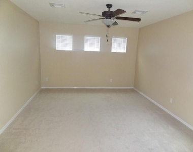 12325 Sombra Grande Drive - Photo Thumbnail 17