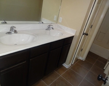 12325 Sombra Grande Drive - Photo Thumbnail 15