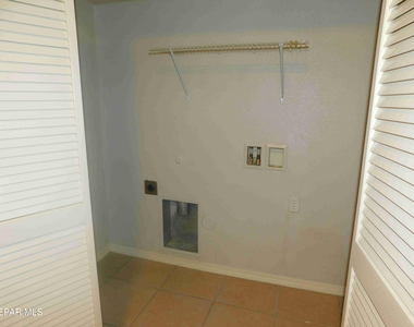 10021 Railroad Drive - Photo Thumbnail 10