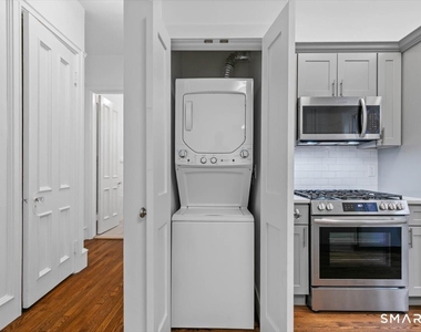 284 Orange Street - Photo Thumbnail 12