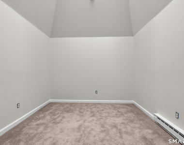 201 College Street - Photo Thumbnail 19