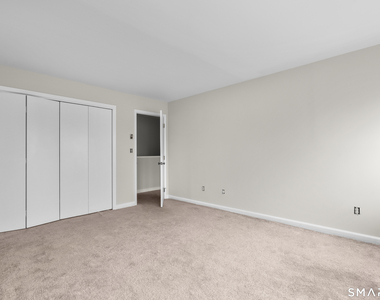 201 College Street - Photo Thumbnail 13