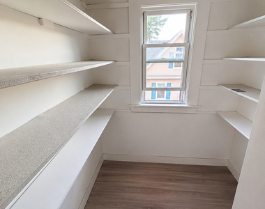 31 Wallace Street - Photo Thumbnail 3