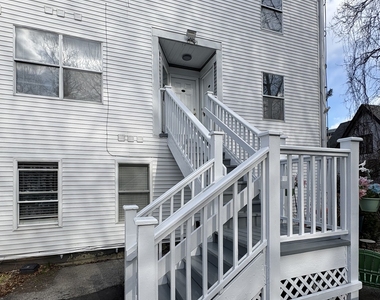 37 Greenwich Avenue - Photo Thumbnail 3