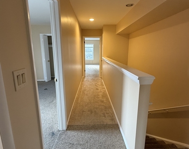 37 Greenwich Avenue - Photo Thumbnail 20