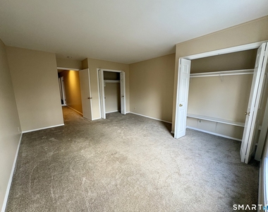 37 Greenwich Avenue - Photo Thumbnail 13