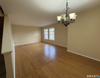 37 Greenwich Avenue - Photo Thumbnail 10