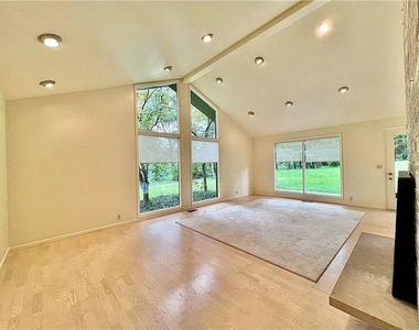 112 Pheasant Dr - Photo Thumbnail 4