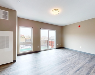 1450 Fifth Avenue - Photo Thumbnail 18