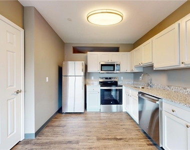 1450 Fifth Avenue - Photo Thumbnail 15