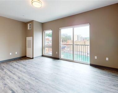 1450 Fifth Avenue - Photo Thumbnail 19