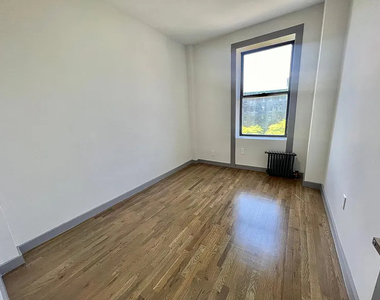 550 West 157th Street - Large rooms - Photo Thumbnail 6