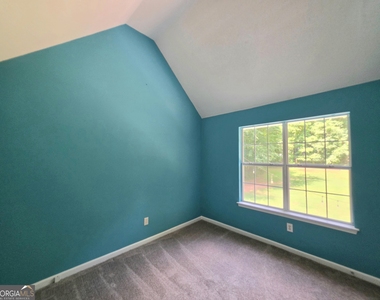 241 Hamilton Drive - Photo Thumbnail 14