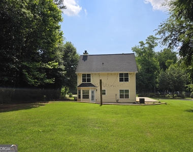 241 Hamilton Drive - Photo Thumbnail 18