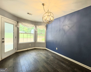 241 Hamilton Drive - Photo Thumbnail 5