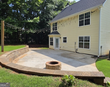241 Hamilton Drive - Photo Thumbnail 6