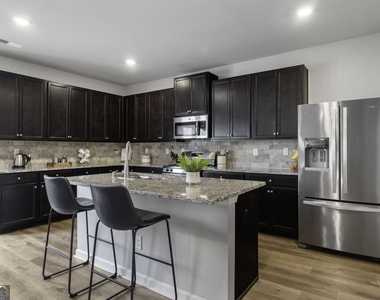 75 Kingfisher Walk - Photo Thumbnail 9