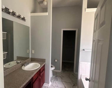 4935 Notting Glen Lane - Photo Thumbnail 21
