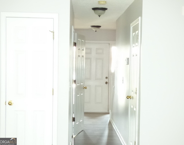 1465 April Lane - Photo Thumbnail 8