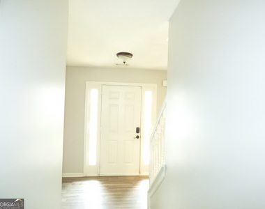 1465 April Lane - Photo Thumbnail 7