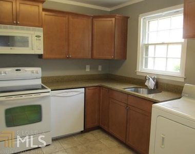 801 Ridge Street - Photo Thumbnail 2