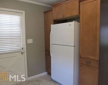 801 Ridge Street - Photo Thumbnail 3