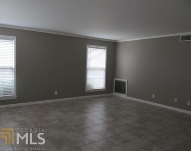 801 Ridge Street - Photo Thumbnail 4