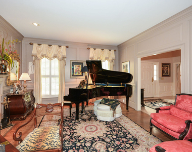 1640 Lazy River Lane - Photo Thumbnail 11