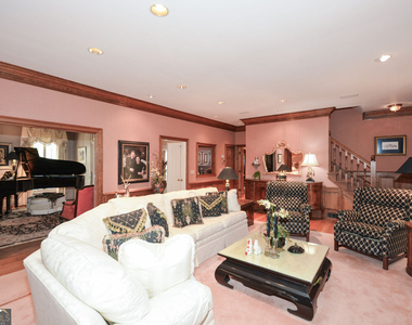 1640 Lazy River Lane - Photo Thumbnail 20