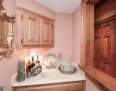 1640 Lazy River Lane - Photo Thumbnail 16