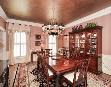 1640 Lazy River Lane - Photo Thumbnail 14