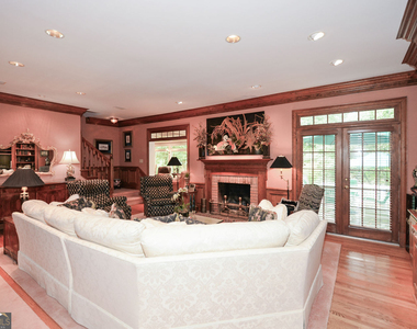 1640 Lazy River Lane - Photo Thumbnail 19
