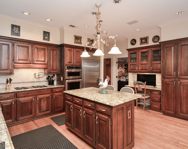 1640 Lazy River Lane - Photo Thumbnail 22