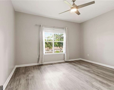 2700 Pine Tree Road Ne - Photo Thumbnail 9