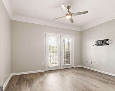 2700 Pine Tree Road Ne - Photo Thumbnail 2